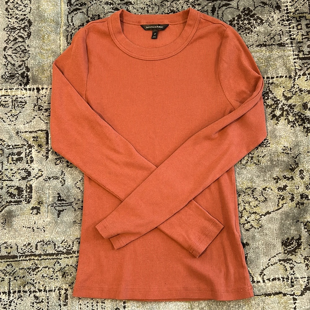 BR ribbed cotton long sleeve crew neck